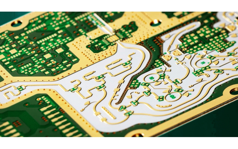 PCB板各個層之間有什么不同？